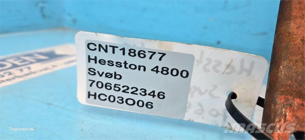 Hesston 4800 其他農業機械