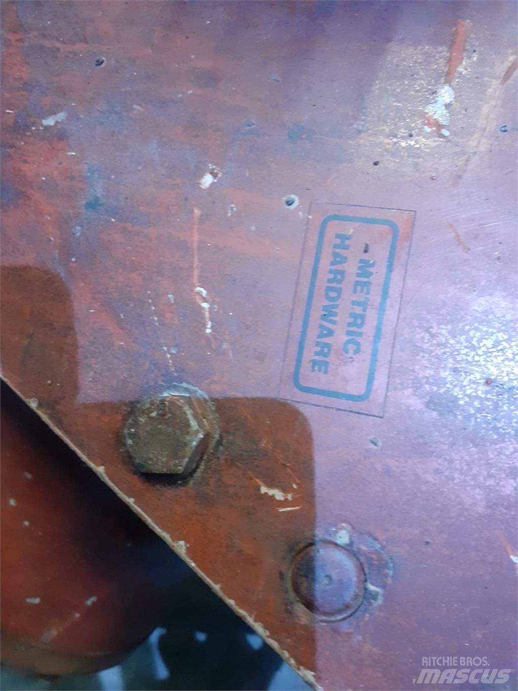 Hesston 4900 傳動裝置