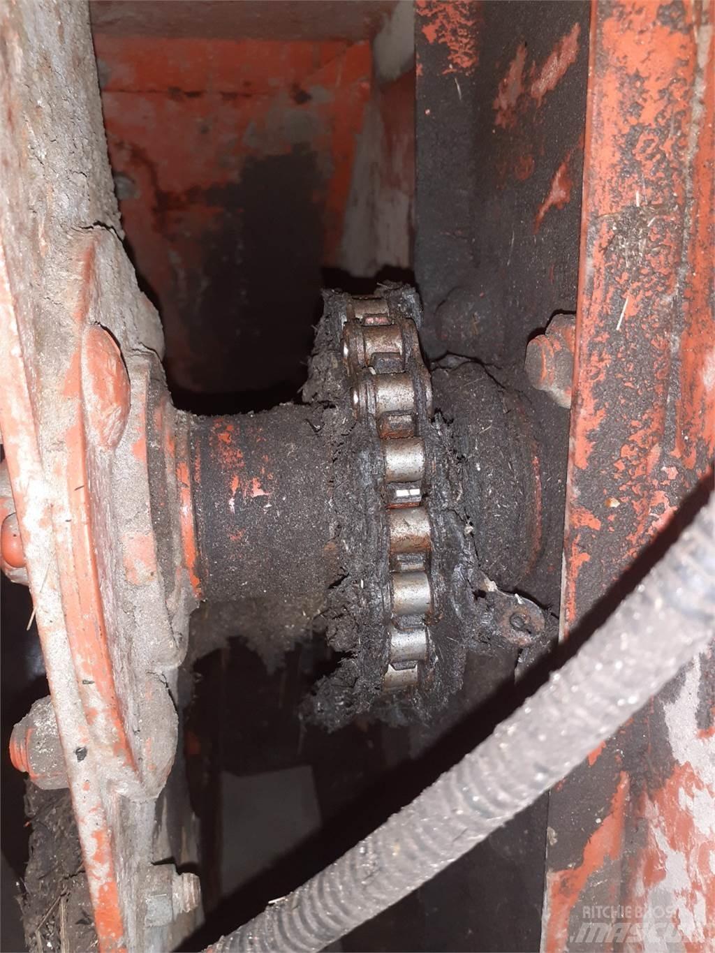 Hesston 4900 其他農業機械