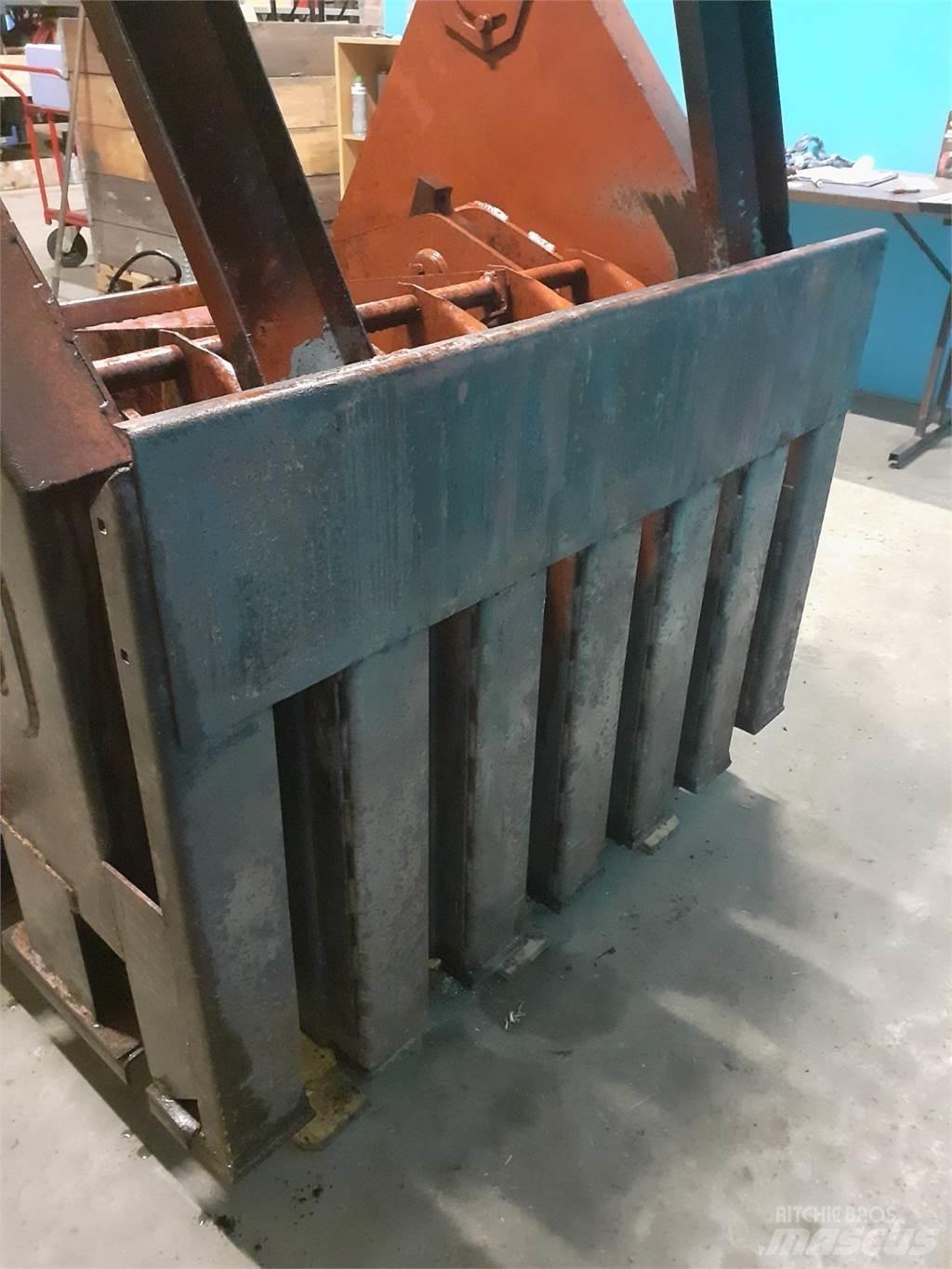 Hesston 4900 其他牧草收穫設備