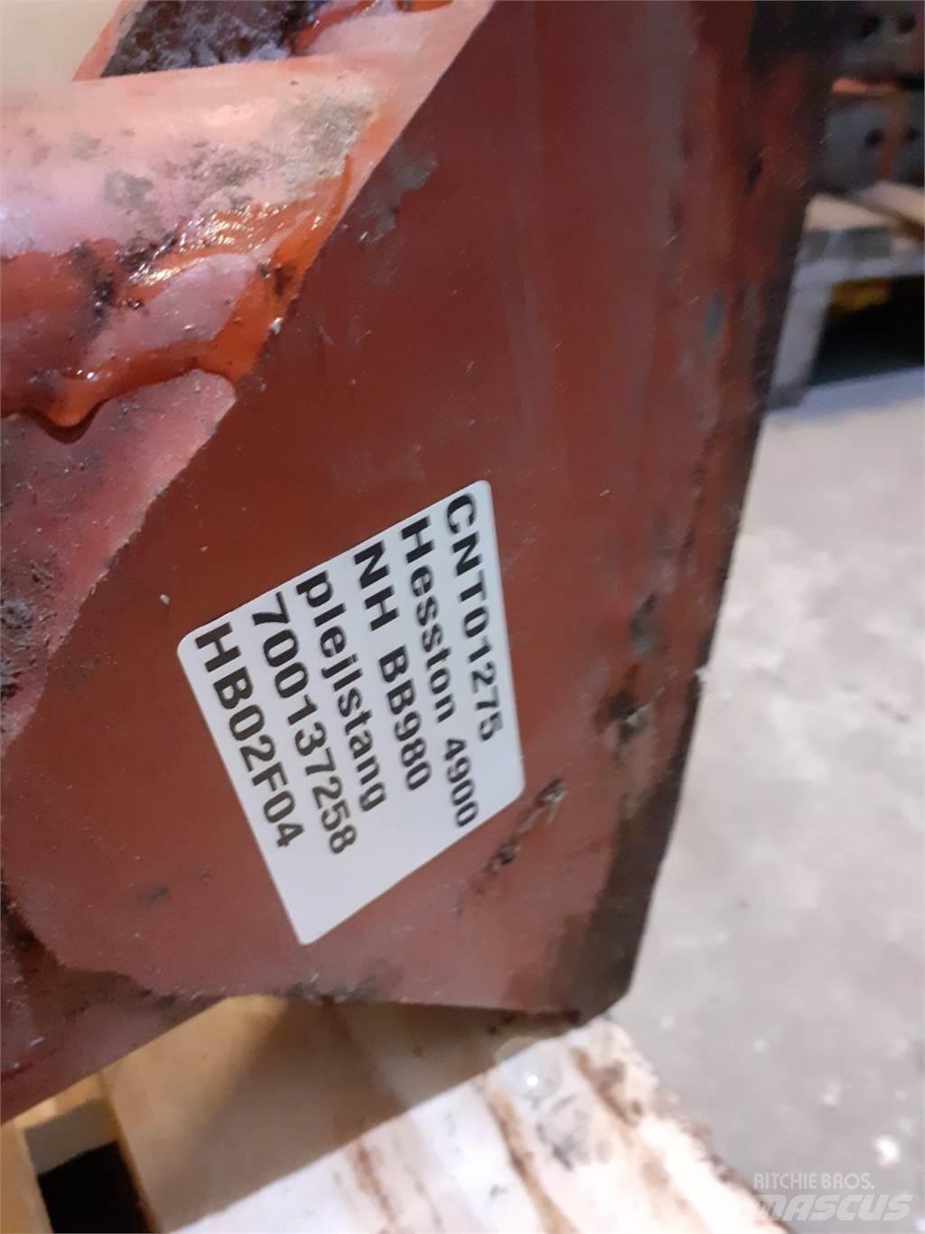 Hesston 4900 其他牧草收穫設備
