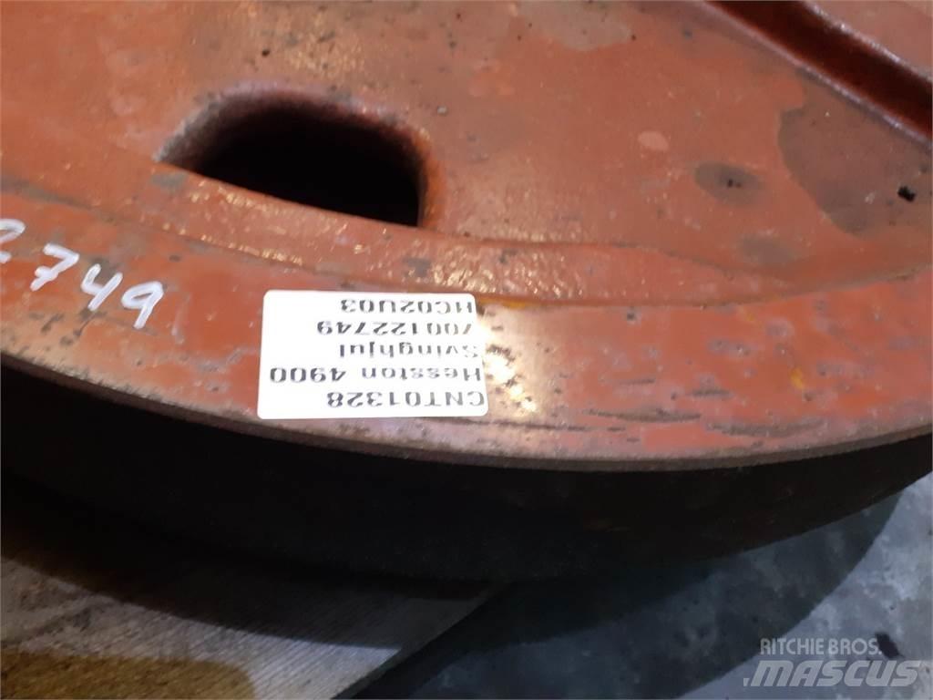 Hesston 4900 傳動裝置