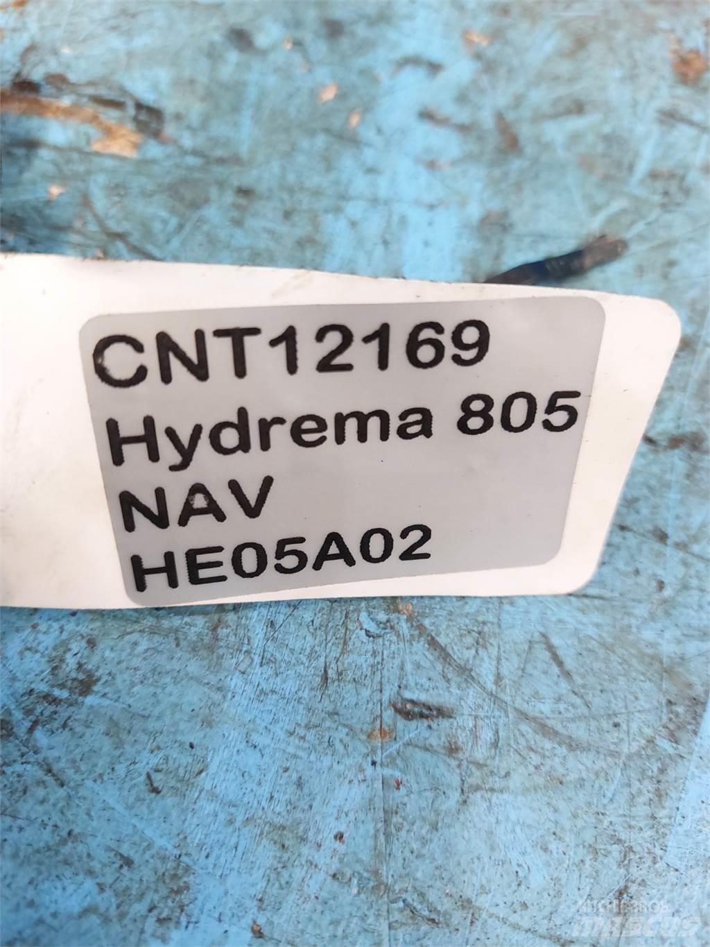 Hydrema 806 吊桿和鏟斗