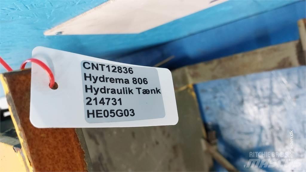 Hydrema 806 油壓