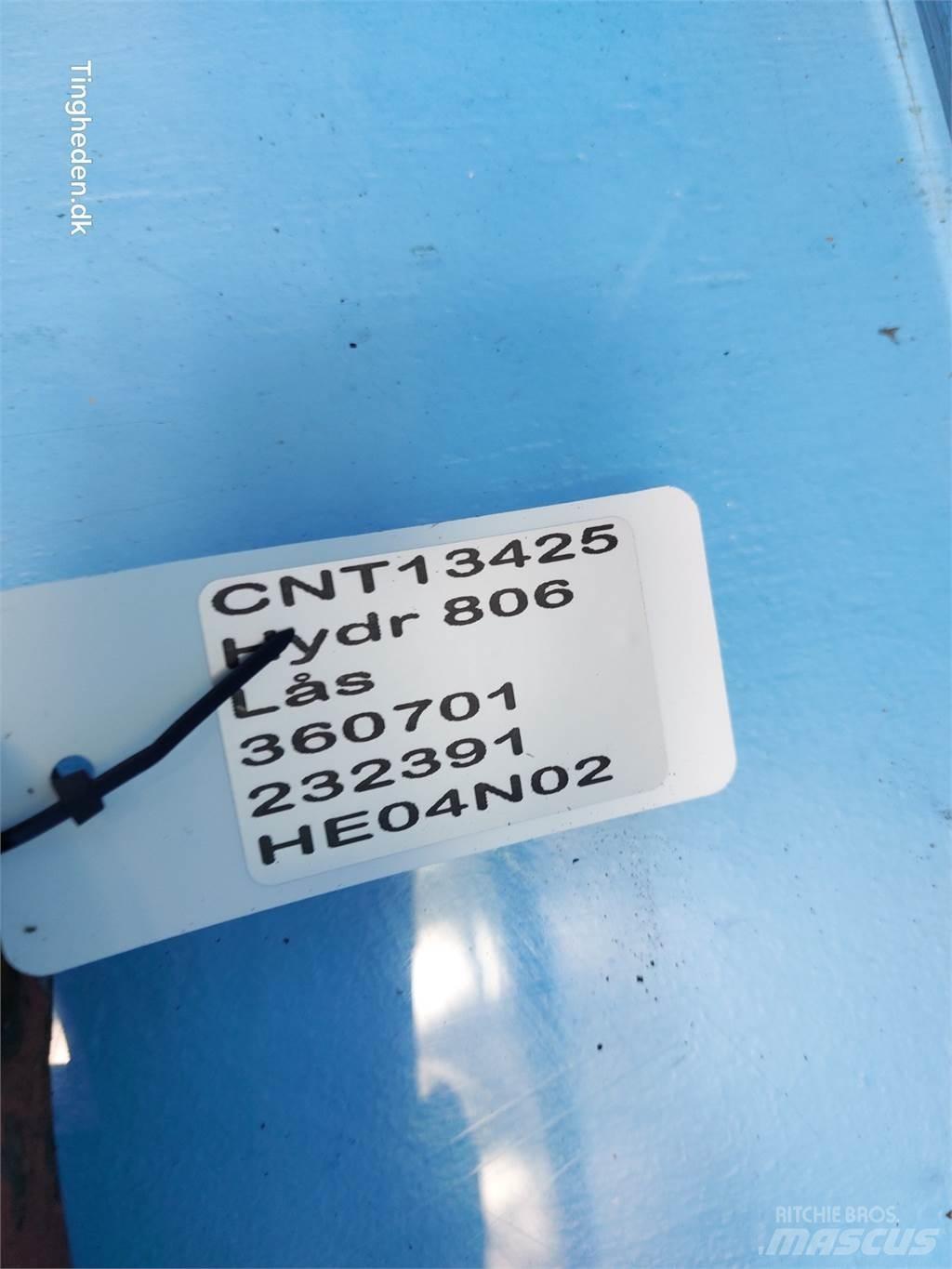 Hydrema 806 反向鏟