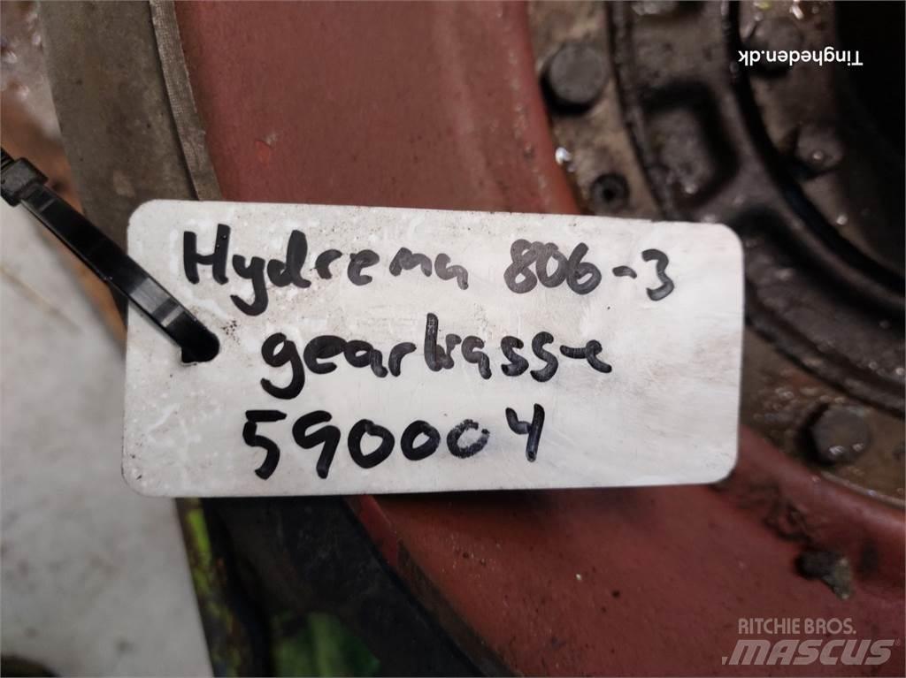 Hydrema 806 傳動裝置