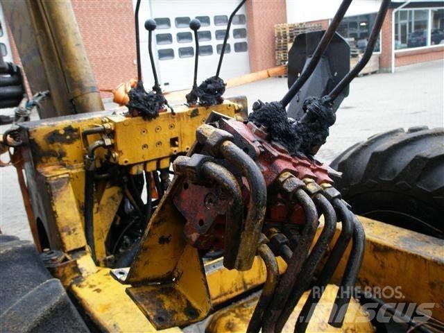 Hydrema 807 反鏟裝載機