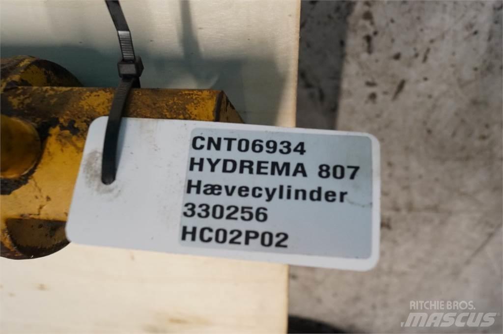 Hydrema 807 油壓