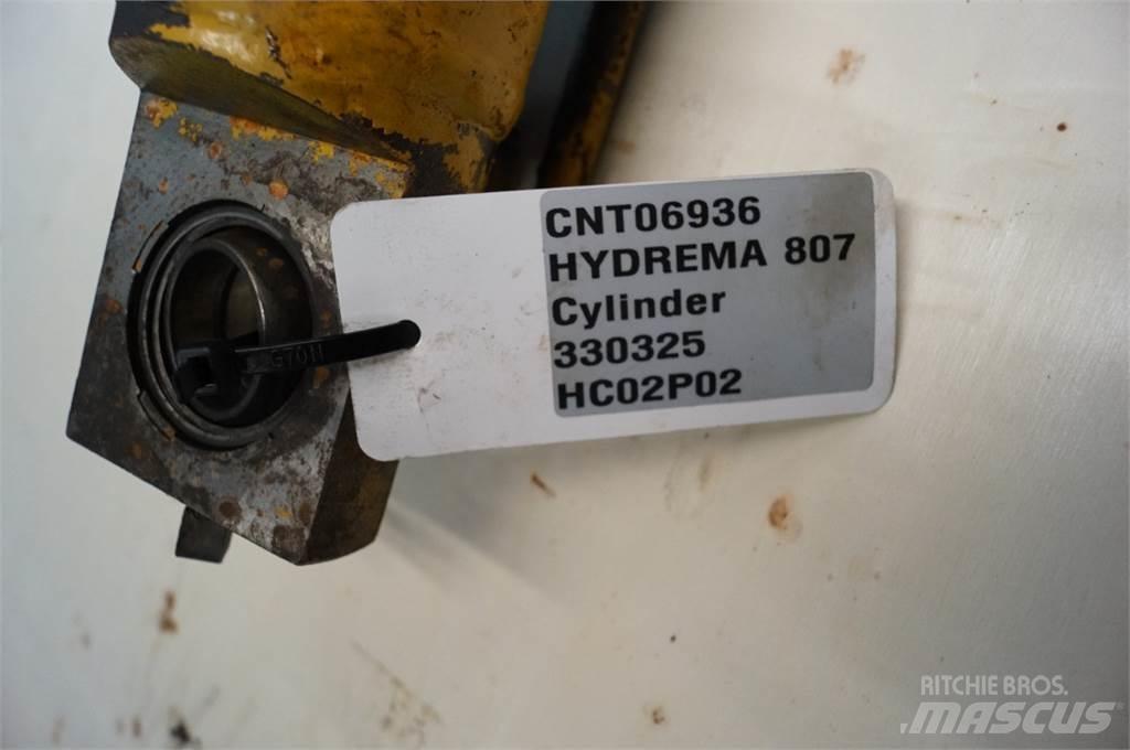 Hydrema 807 軸