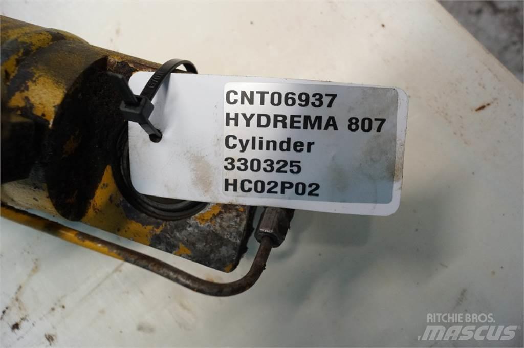 Hydrema 807 軸