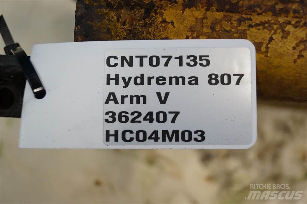 Hydrema 807 吊桿和鏟斗