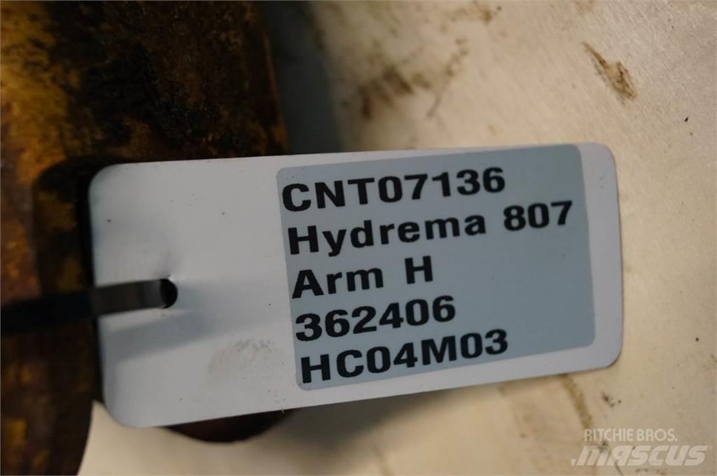 Hydrema 807 吊桿和鏟斗