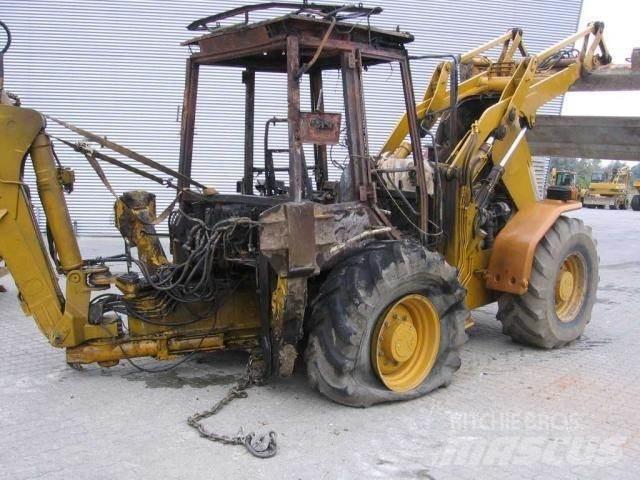 Hydrema 906B 反鏟裝載機
