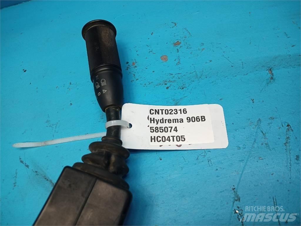 Hydrema 906B 電子設備