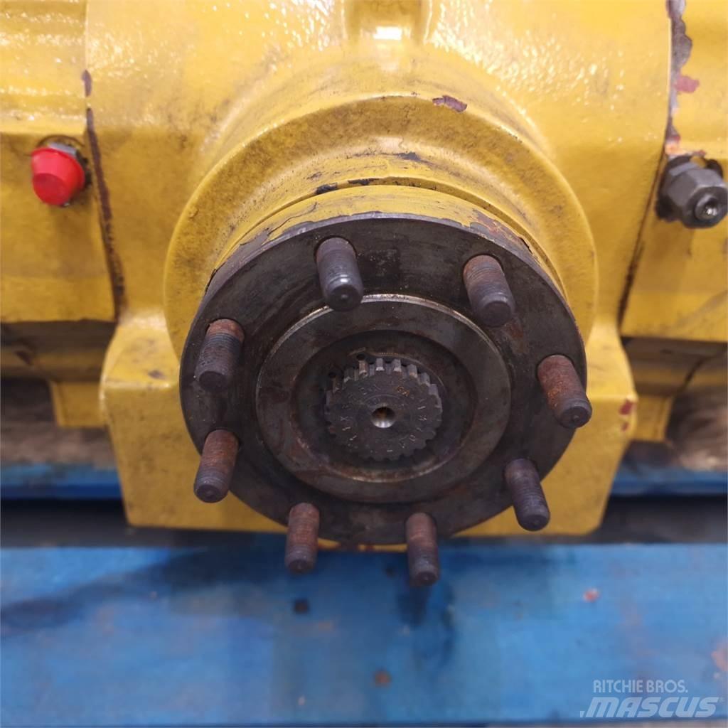 Hydrema 906B 軸