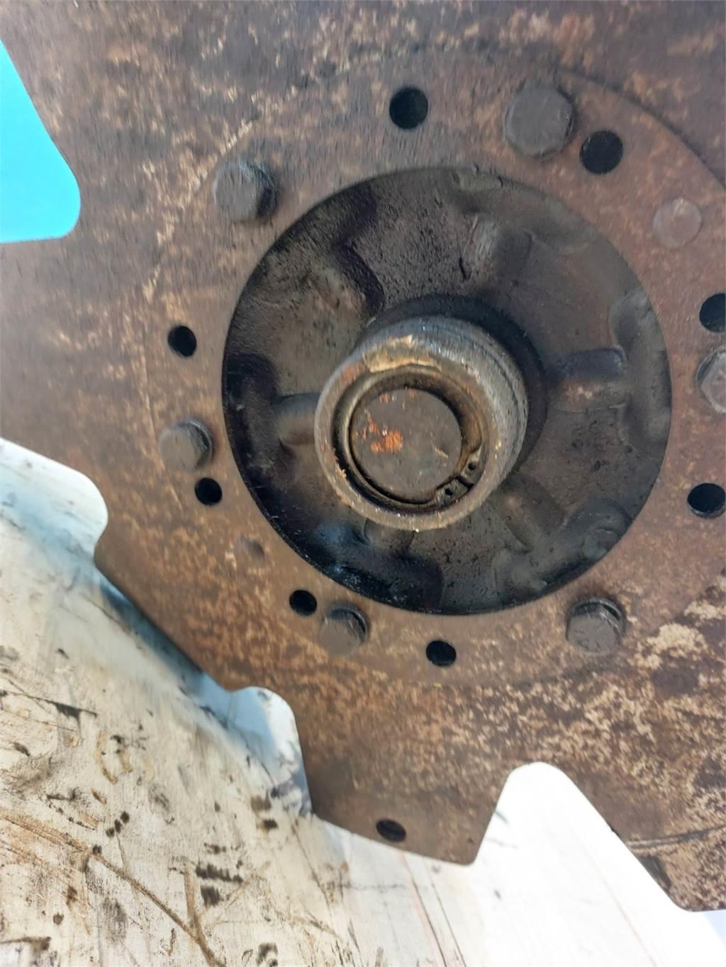 Hydrema 906B 傳動裝置