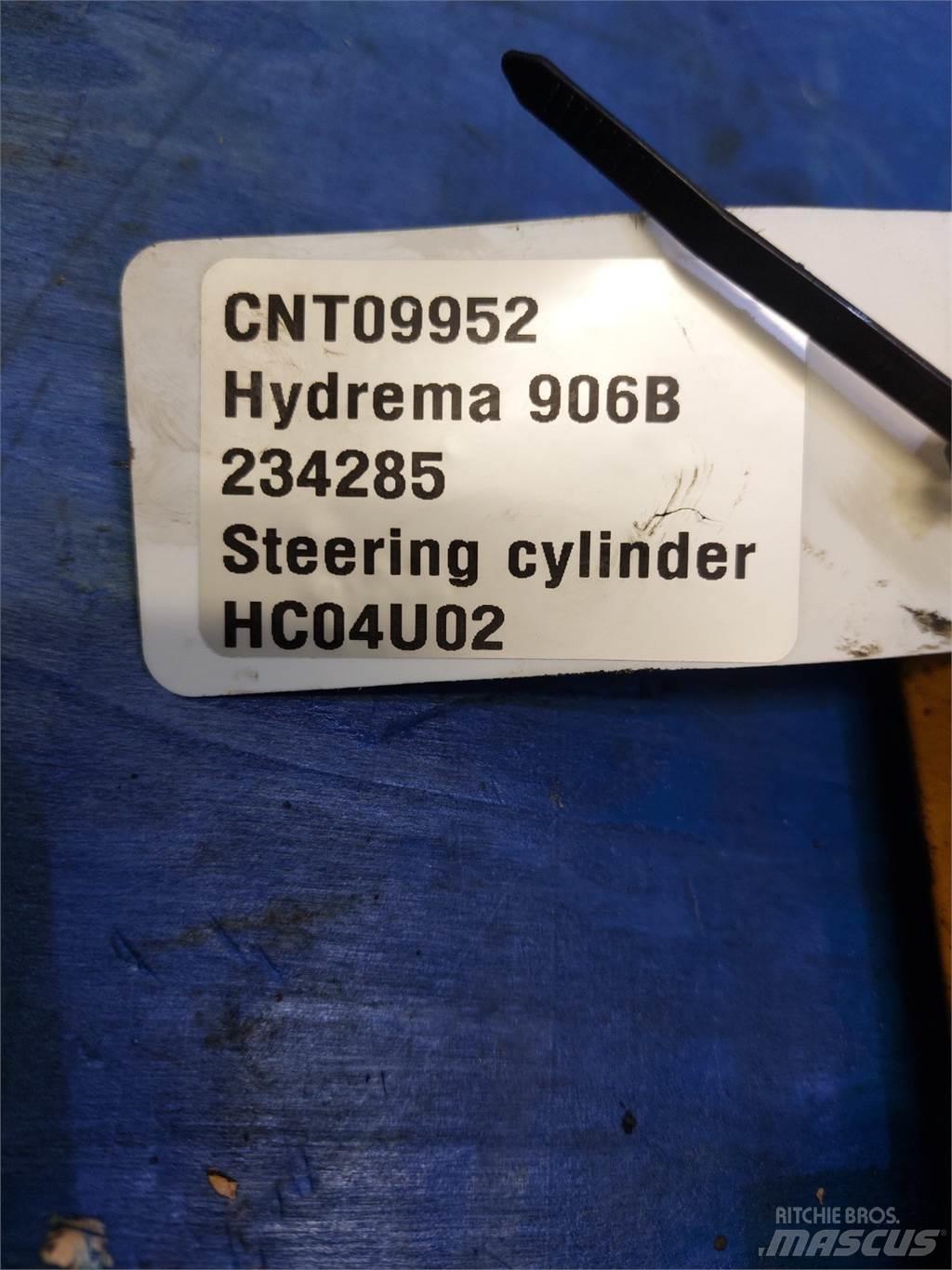 Hydrema 906B 軸