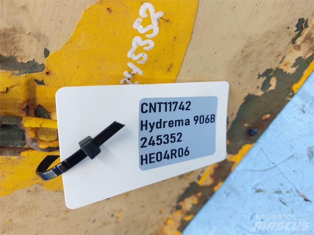 Hydrema 906B 篩分機
