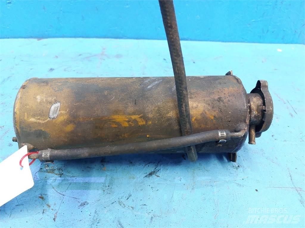 Hydrema 906B 散熱器/水箱