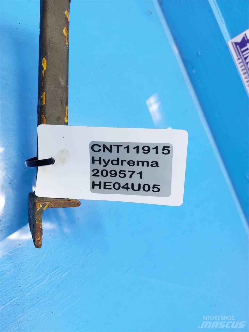 Hydrema 906B 吊桿和鏟斗