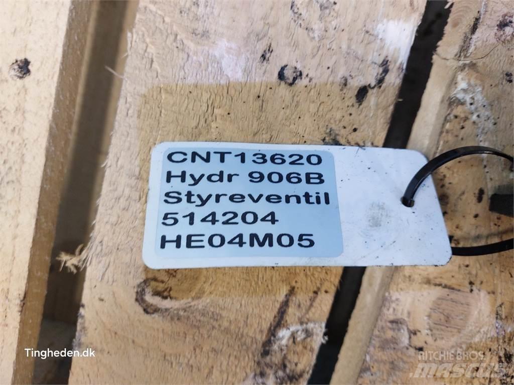 Hydrema 906B 油壓