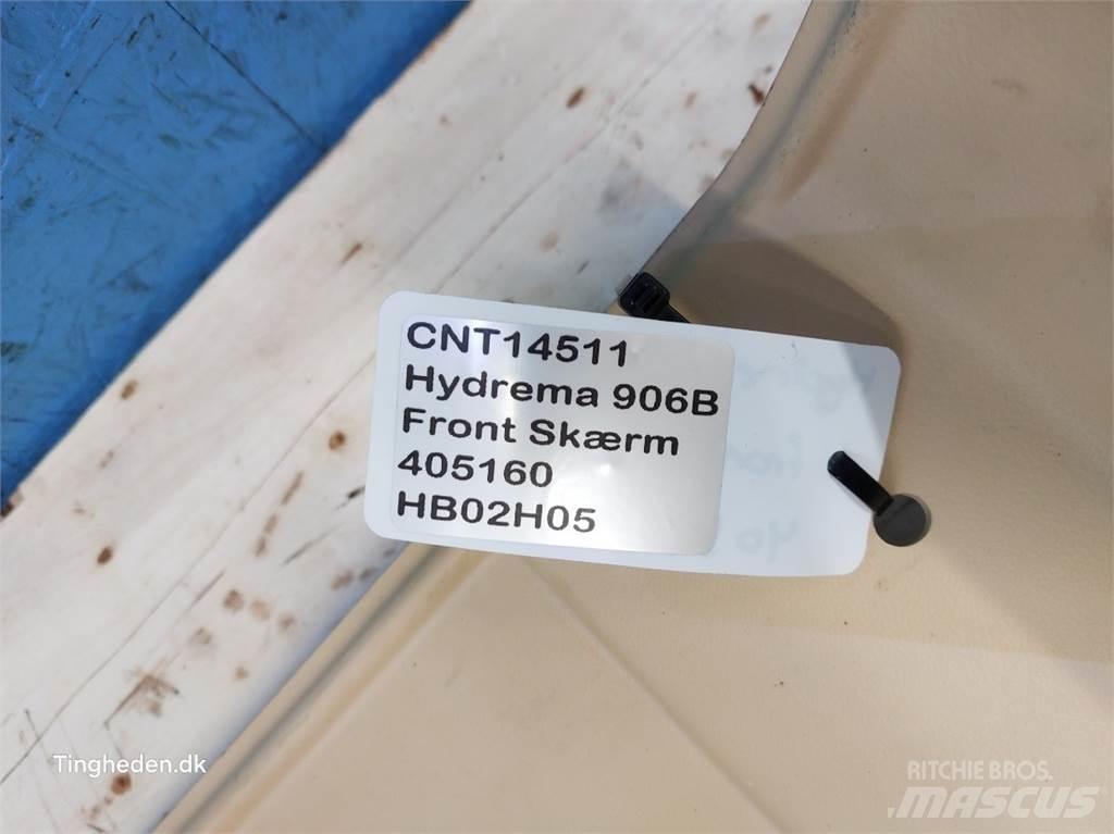 Hydrema 906B 駕駛室與內部