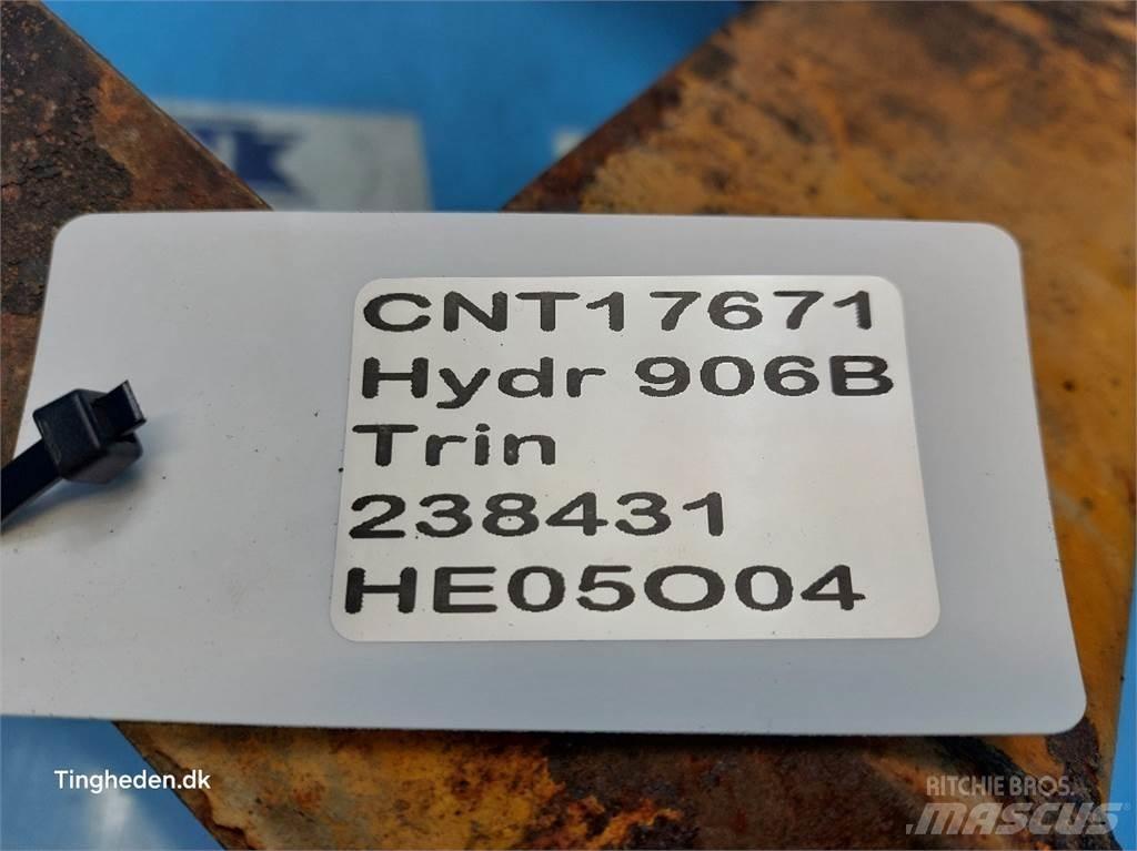 Hydrema 906B 篩分機