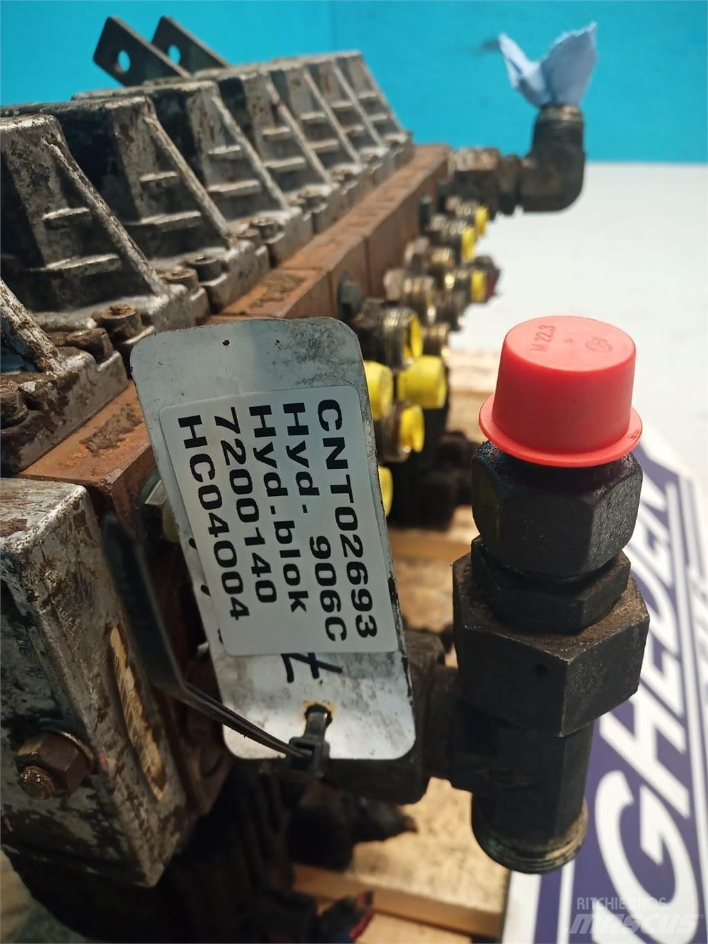 Hydrema 906C 油壓