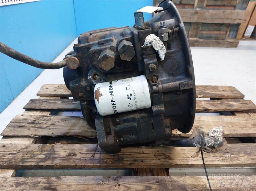 Hydrema 906C 傳動裝置