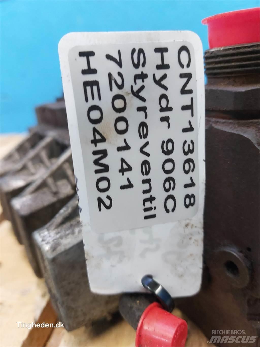 Hydrema 906C 油壓