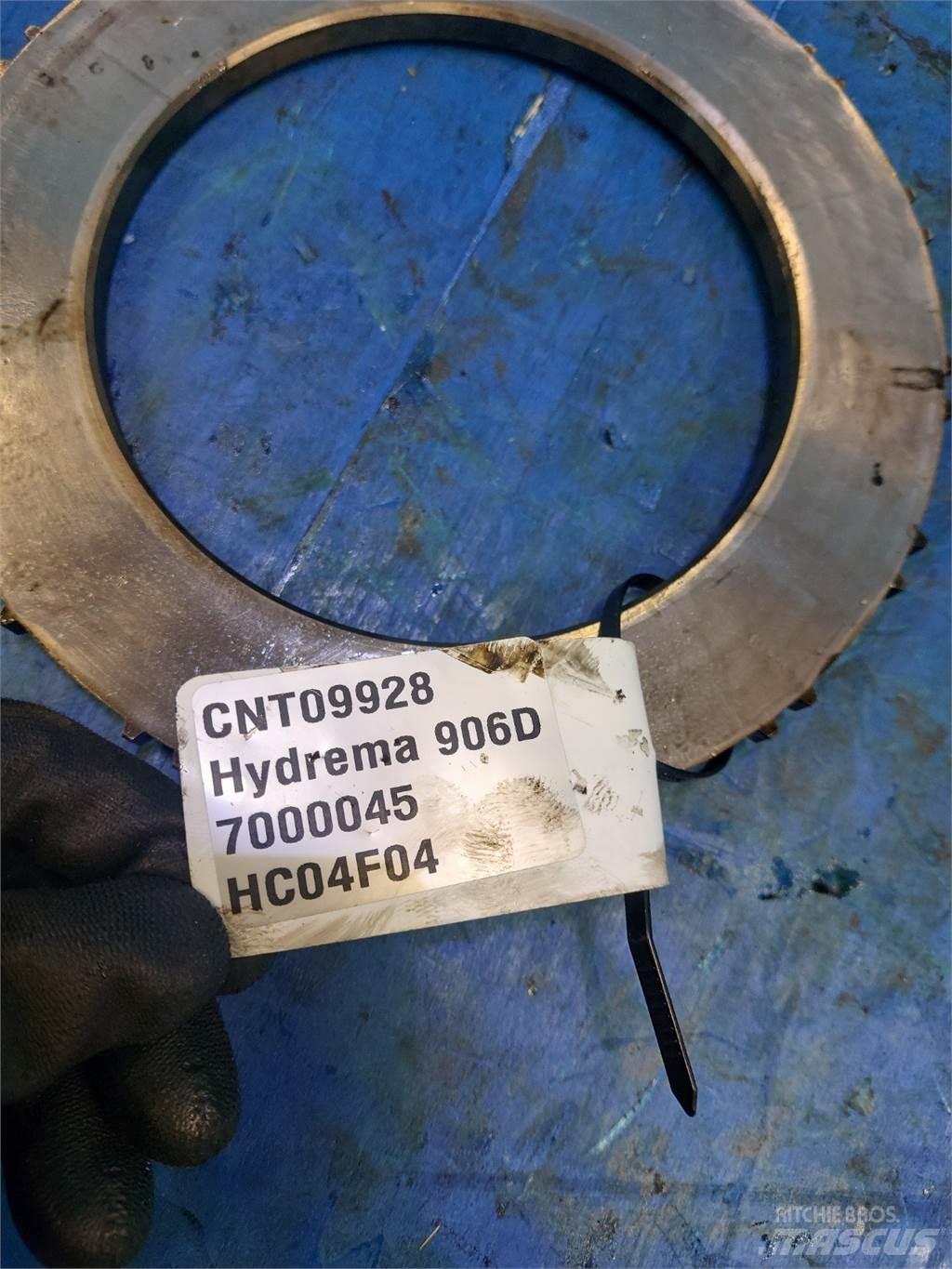 Hydrema 906D 傳動裝置