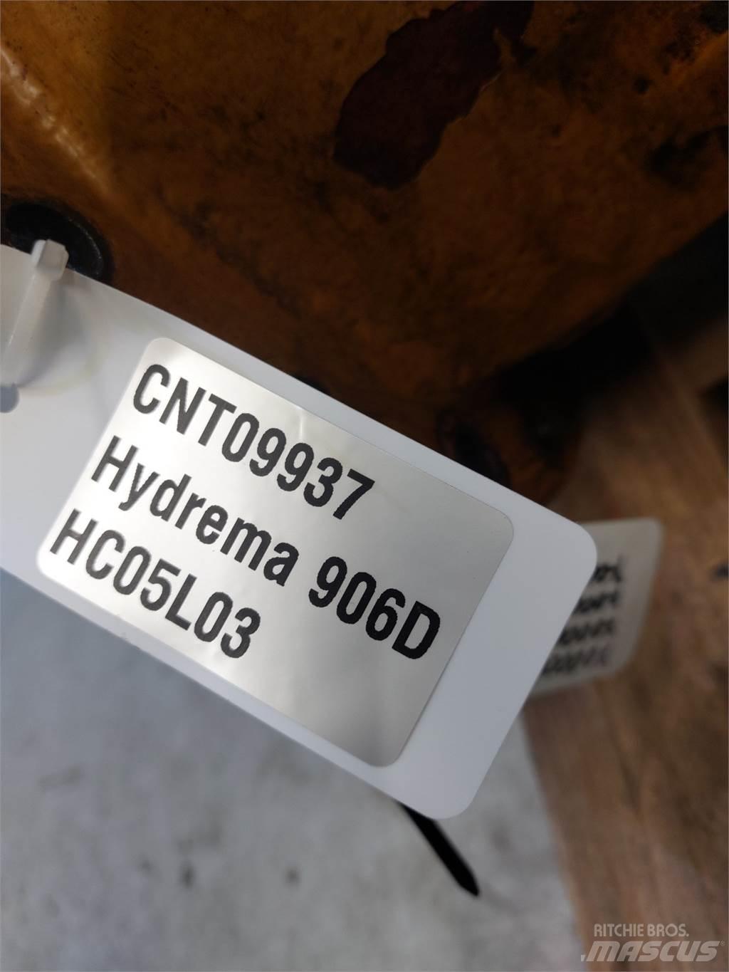 Hydrema 906D 軸