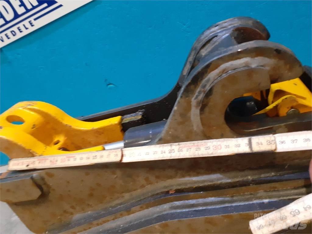 JCB 4CX 快速連結器