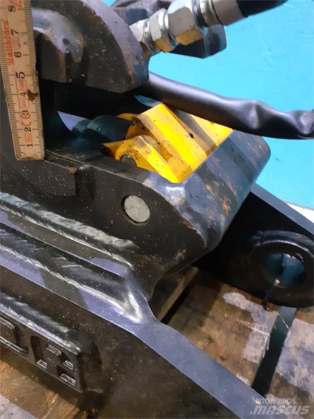 JCB 4CX 快速連結器
