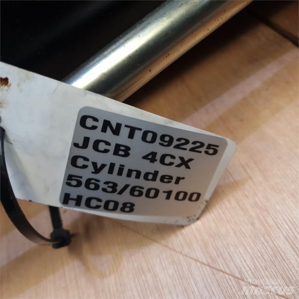 JCB 4CX 油壓