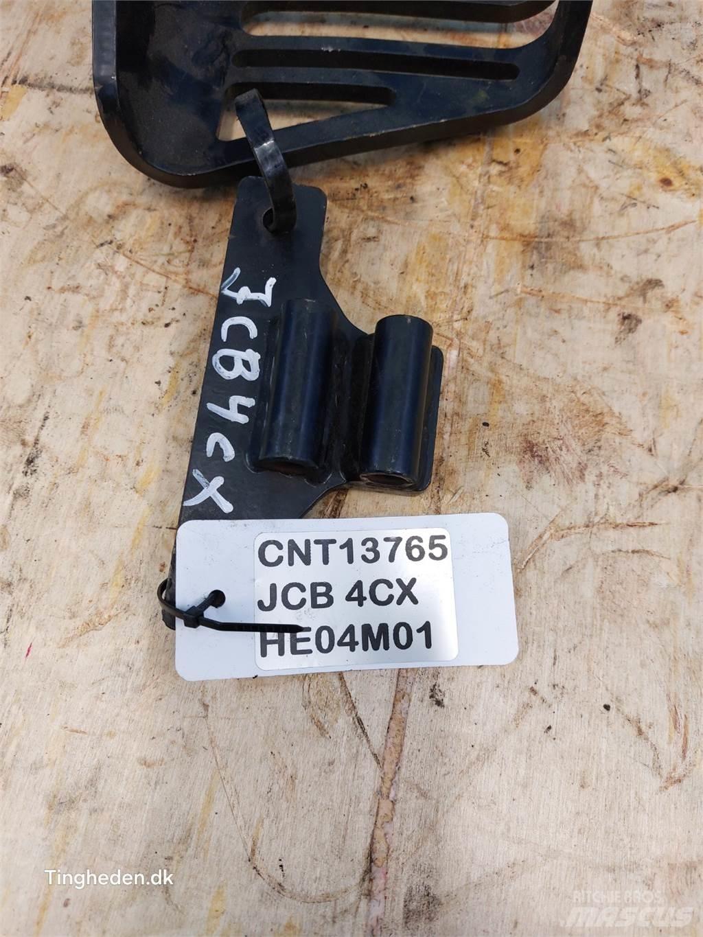 JCB 4CX 篩分機