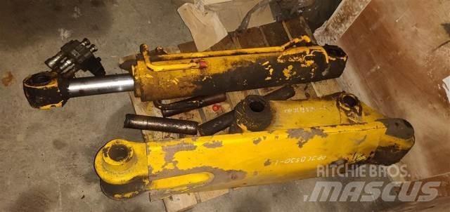 JCB 530 伸縮臂操作車
