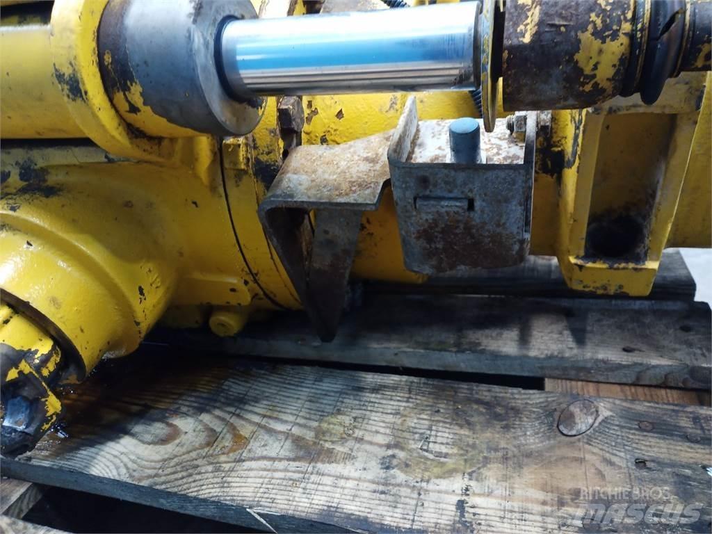 JCB 530 軸
