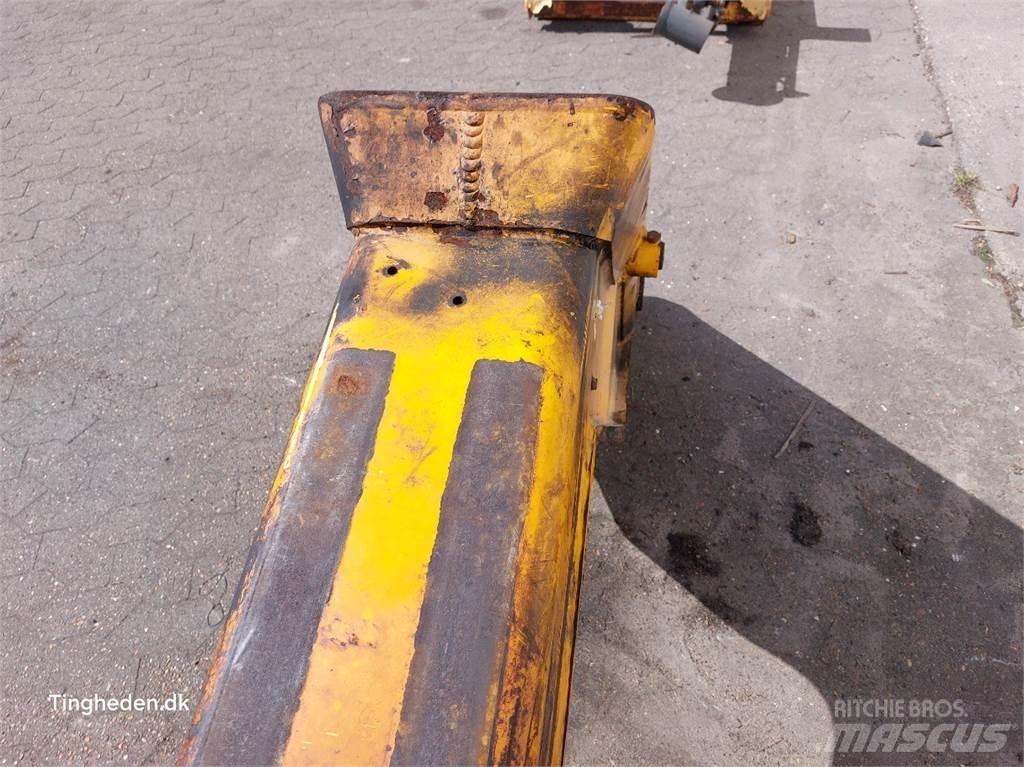 JCB 531-70 吊桿和鏟斗