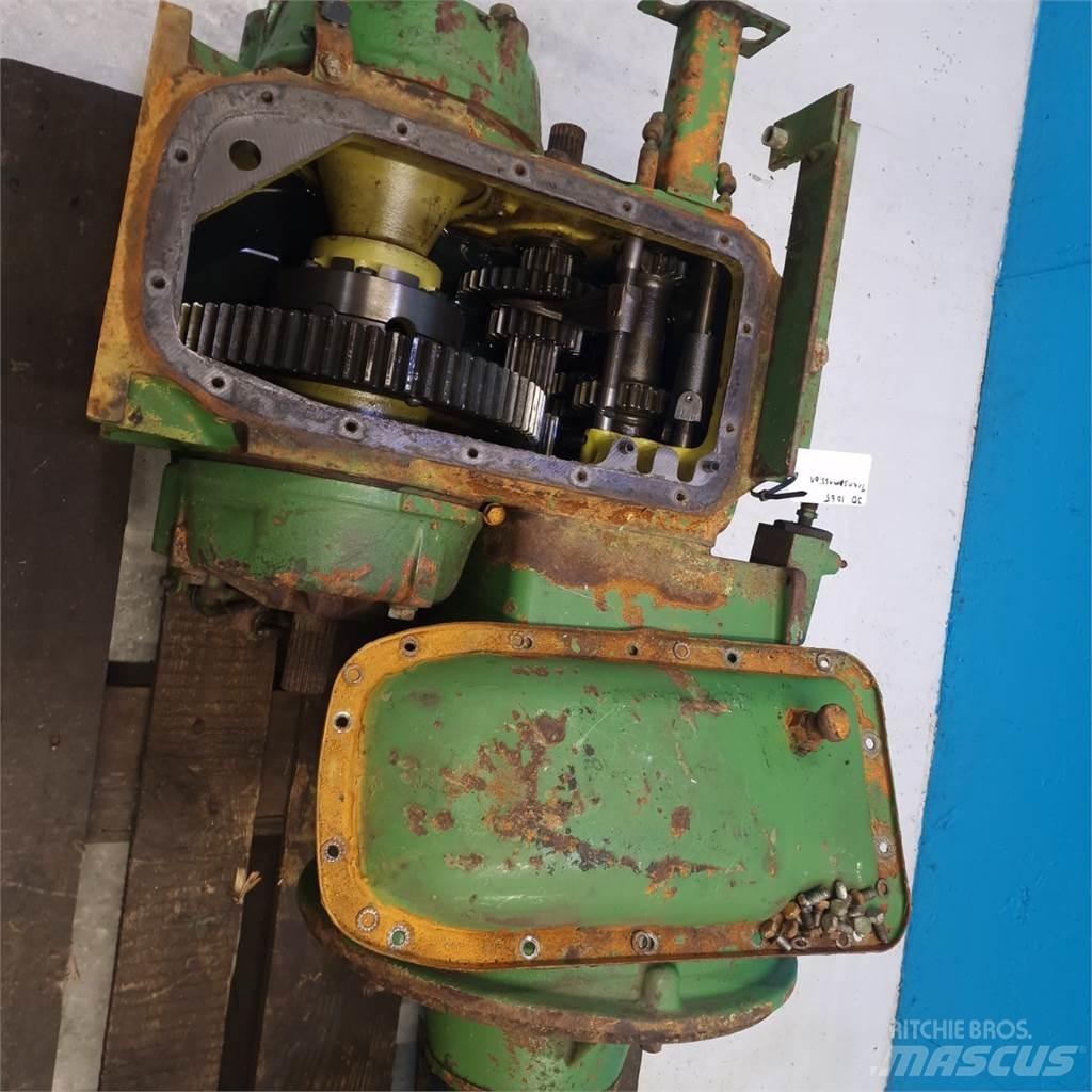 John Deere 1065 傳動裝置