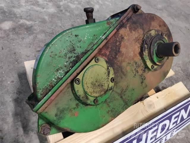 John Deere 1085 傳動裝置