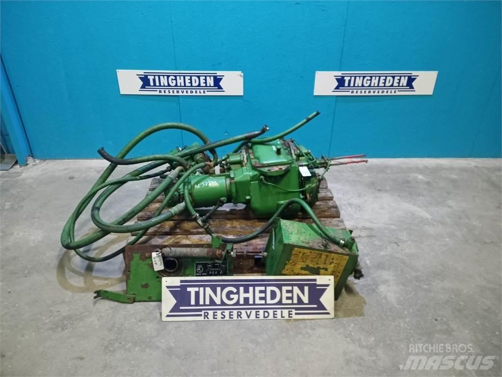 John Deere 1085 傳動裝置