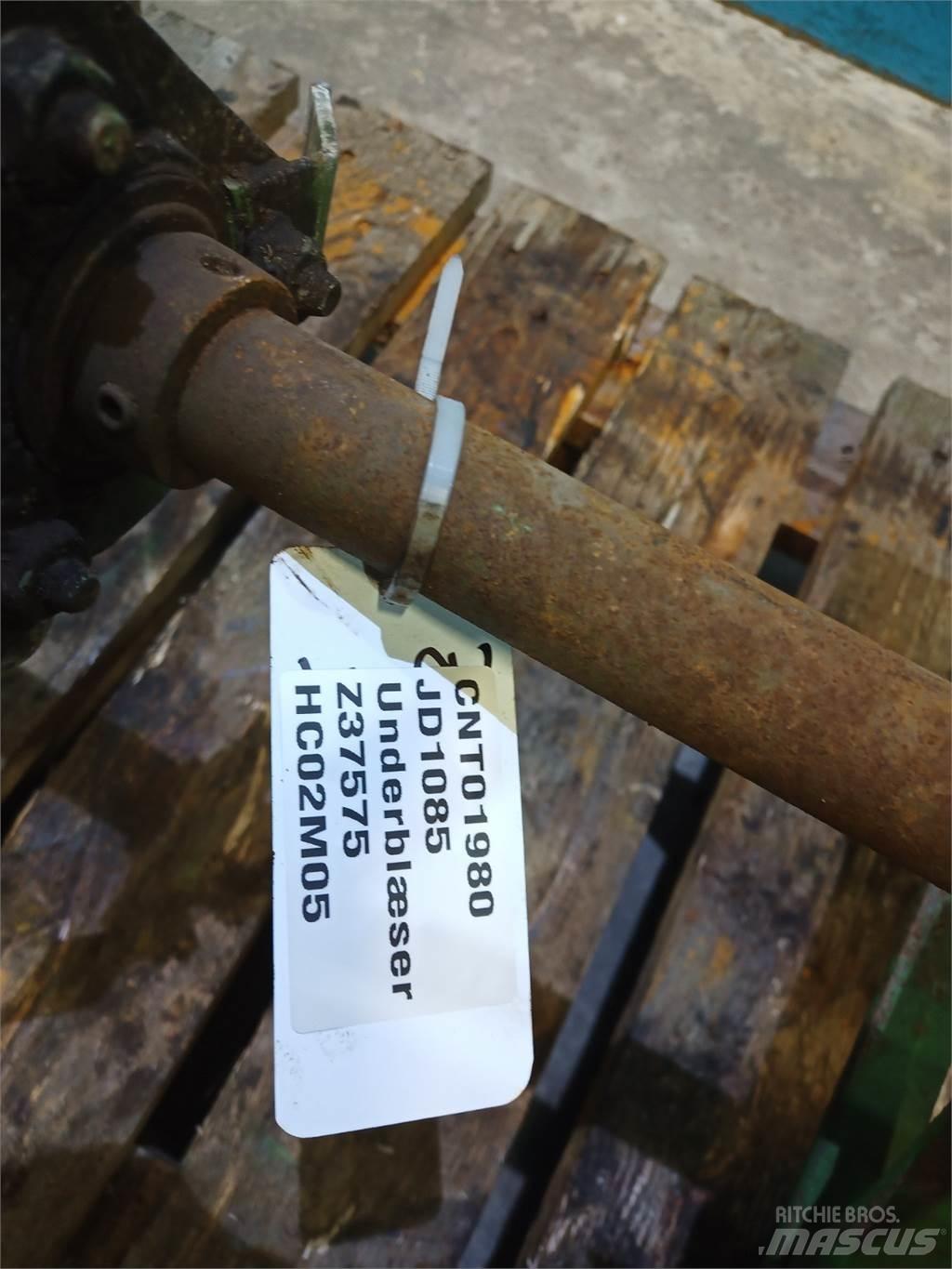 John Deere 1085 砂鹽撒布機