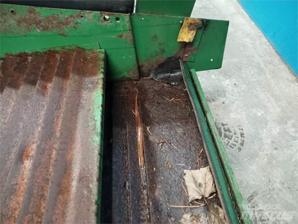 John Deere 1085 砂鹽撒布機