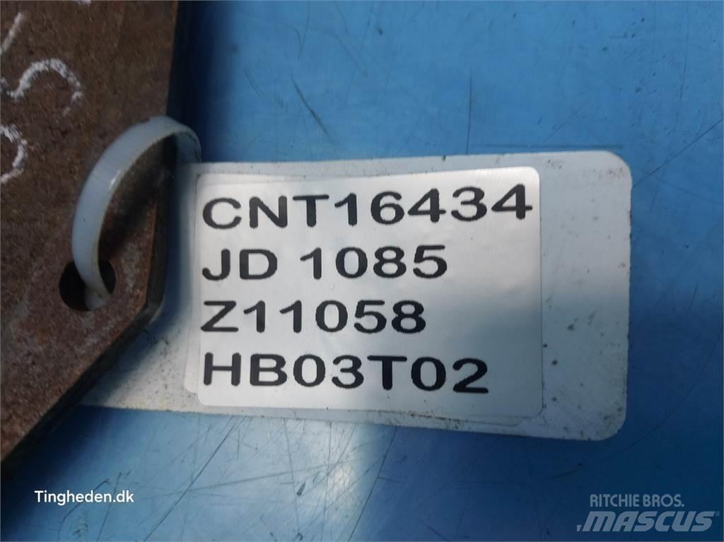 John Deere 1085 砂鹽撒布機