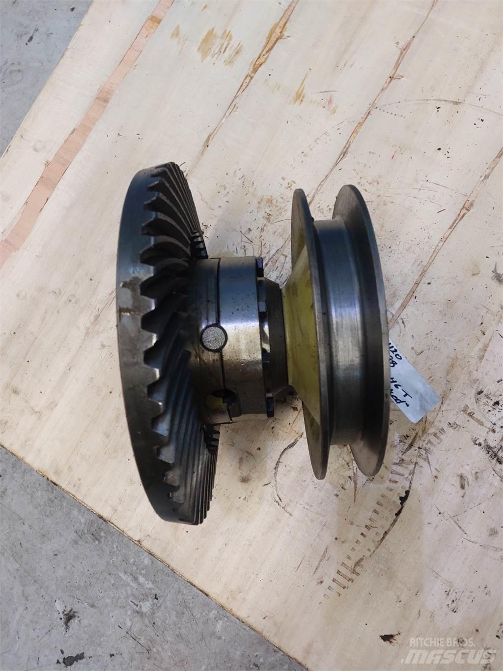 John Deere 1120 傳動裝置