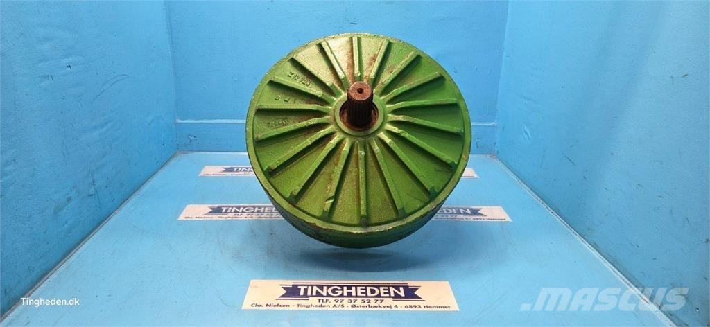 John Deere 1170 傳動裝置