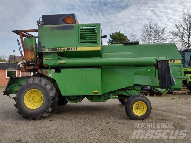 John Deere 1177 聯合收穫機