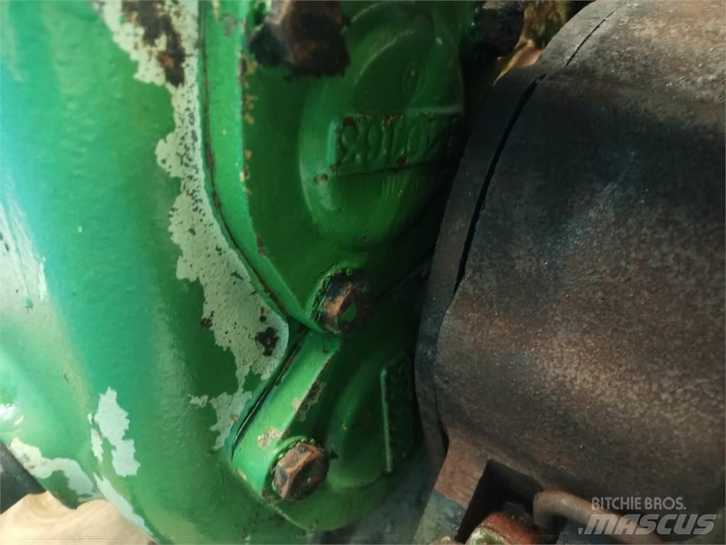 John Deere 1177 傳動裝置