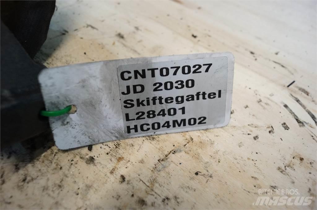 John Deere 2030 傳動裝置